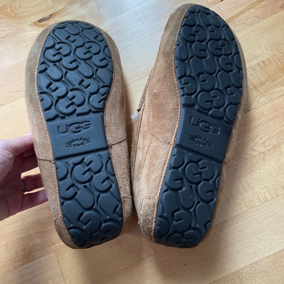 Men’s ugg slippers size 12 - Picture 2 of 4